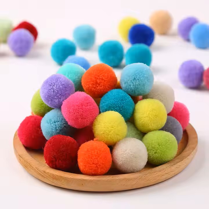 Durable Natural Polyester Cat Toy Pom Pom Balls